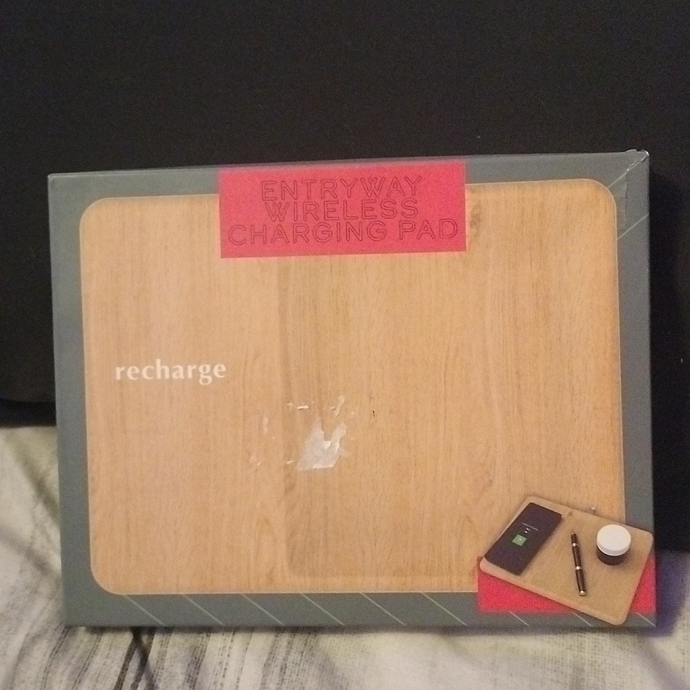 Wireless Charging Pad - Picture 2 of 3